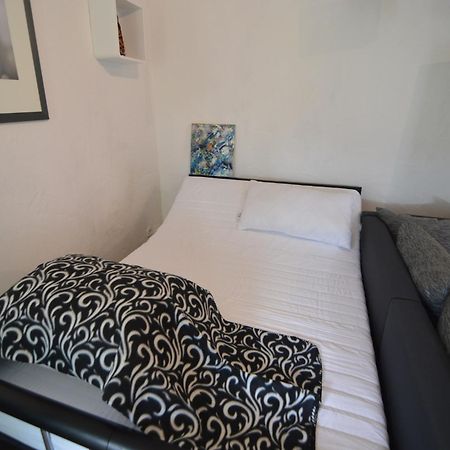 Cozy Apartment In Immerath With Fishing Near Екстер'єр фото